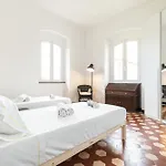 Spacious 3-bedroom - 10 Min To Center & 5 Min To Gaslini Hospital Daire