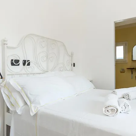 Spacious 3-bedroom - 10 Min To Center & 5 Min To Gaslini Hospital By Car