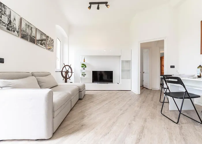 Spacious 3-bedroom - 10 Min To Center & 5 Min To Gaslini Hospital * Genua