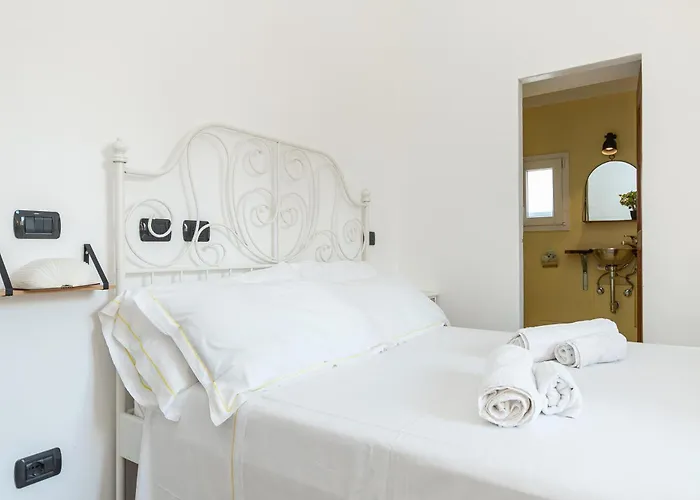 Spacious 3-bedroom - 10 Min To Center & 5 Min To Gaslini Hospital