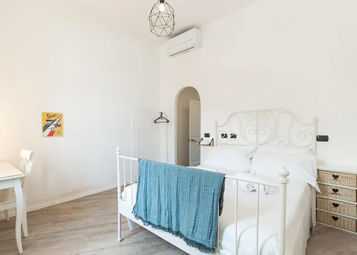 Appartement Spacious 3-bedroom - 10 Min To Center & 5 Min To Gaslini Hospital