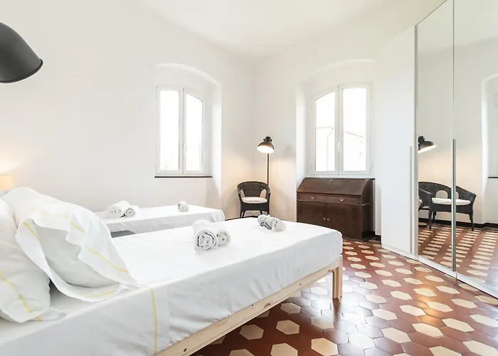 Spacious 3-bedroom - 10 Min To Center & 5 Min To Gaslini Hospital Appartement