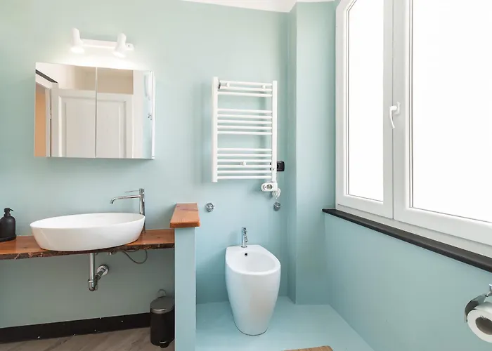 Spacious 3-bedroom - 10 Min To Center & 5 Min To Gaslini Hospital Appartement